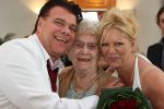 Zandhoven / Lier, 20 Juni 2008
De Eindhovensche zanger Andy de Witt ( Ad v d Hurk ) trouwt voor de 6e maal met zijn Nadia Stevens ( Vigagiste bij de belgische  VTM TV ) samen op de foto met de moeder van Ad 
Foto Peter Smulders BV