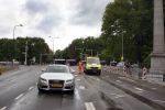Apeldoorn, 8 Mei 2009
Speciale Herdenkingsdienst voor de slachtoffers van de ramp op Koninginnedag
Veel Politie, overal afzettingen met grote betonblokken.
Afzetting bij de Naald in Apeldoorn
Foto Peter Smulders
