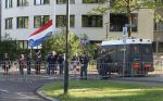 Apeldoorn, 8 Mei 2009
Speciale Herdenkingsdienst voor de slachtoffers van de ramp op Koninginnedag
Veel Politie, overal afzettingen met grote betonblokken.

Foto Peter Smulders