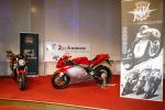 Hilversum 18 mei 2008
Gala van Race 2raise in studio 21. Ook is de presentatie van het raceteam van agusta.
Peter Smulders bv
