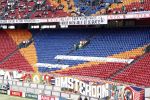 Amsterdam 10 mei 2009
Ajax-fc twente in de arena. De harde kern ajax supporters komt de eerste helft niet kijken en heeft spanddoeken opgehangen om te protesteren tegen het beleid bij ajax.
Peter Smulders bv