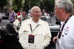 Brescia 15 mei 2008
Start van de Mille Miglia in Brescia. State of art rijdt met 2 porsches mee. 
Yuri Luzhkov de burgemeester van Moskou samen met Albert Westerman