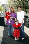 Amsterdam 23 april 2008
Presentatie nieuwe magazine Mama in hotel arena. Een zwangere Amanda Krabbe met dochters Jasmijn en Michelle  schrijft een colum voor mama
Peter Smulders bv