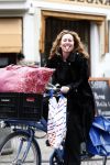 Amsterdam 4 aspril 2009
Angela Groothuizen met fiets vol boodschappen op de cornelis schuytstraat. Angela steekt haar tong uit.
Peter Smulders bv