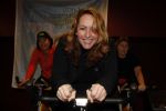 Amsterdam 10 december 2007
Angela Groothuizen fietsen voor het goede doel Mamacash.