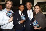 Bussum 20 maart 2008
Presentatie dvd flikken in hotel jan Tabak. Gerd Leers reikt de eerste dvd uit aan Victor Reinier Angela Schijf en Sergio Romero.
Peter Smulders bv