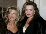 Amsterdam, 13 Maart 2006 Modeshow Frans Molenaar Zomerseizoen 2006
Anita Endstra (Rechts ) met vriendin
Anita Schuts