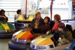 Blaricum   20 augustus 2008
Anita Witzier met dochter en zoon en vriendjes op de kermis in Blaricum.