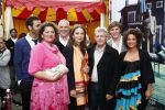 Amsterdam 3 mei 2009
Premiere van de laatste dagen van Emma blank in het ketelhuis. cast met Marlies Heuer Annet Malherbe Gene Bervoets Marwan Kenzari Eva v d Wijdeven Gijs Naber en Alex v Warmerdam
Peter Smulders bv