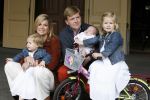 Den Haag 26 juni 2007
Fotomoment met Prins Willem Alexander Maxima Prinses Amalia Alexia en Ariane bij de koninklijke stallen. Prinses Alexia viert haar 2e verjaardag.