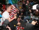 Arnhem, 20 April 2008 Kompetitiewedstrijd Vitesse-PSV, eindstand 0-1 Seizoen 2007/2008
PSV Landskampioen 
Balazs Dzsudzsak samen met Ibrahim Afellay en Otman Bakkal en de kampioensschaal