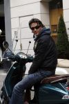 Amsterdam 28 april 2009
Bart Ettekoven op zijn vespa scooter
Peter Smulders bv