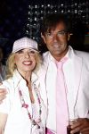 Amsterdam 27 april 2009
Feestje van Gerard Joling voor zijn 49e verjaardag bij cafe het Kalfje. Bonnie st Claire met man Arne
Peter Smulders bv