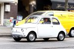 Amsterdam 4 maart 2008
Bram Moszkowicz in zijn fiat 500 old timer.
Peter Smulders bv