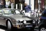 Amsterdam 24 mei 2008
Bram Moszkowicz goed afgevallen en met zijn old timer Aston Martin uit 1970.