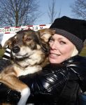 Diemen 14 februari 2009
Bridget Maasland vriend Pepijn zoon Mees en hond doen mee met tocht voor het goede doel ivm honden in het Diemer Bos.
Peter Smulders bv