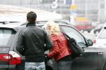 Schiphol 28 januari 2009
Bridget Maasland wordt door haar vriend Pepijn en zoontje Mees weg gebracht naar schiphol omdat ze voor 10 dagen naar Los Angeles moet.
Peter Smulders bv
