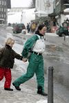 Lech 11 februari 2005
Brigitte Klynstra met zoontje in Lech