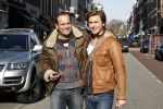 Amsterdam 12 april 2008
Carlo Boszhard met zijn nieuwe vriendin op de pc Hooftstraat.