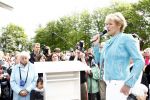 Lisse 9 mei 2009
Caroline Tensen tijdens NCRV loop in de keukenhof. De opbrengst gaat naar orange babies.
Peter Smulders bv