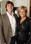 Naarden 30 januari 2009
Jan des Bouvrie krijgt een koninklijke onderscheiding, lintje bij het arsenaal. Caroline Tensen met vriend Peter Gallas
Peter Smulders bv
