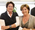 Lelystad, 11 Mei 2009
In werking stellen van de nieuwe website van Catherine Keyl
samen met haar zus
Foto Peter Smulders BV