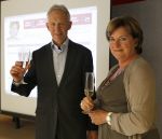 Lelystad, 11 Mei 2009
In werking stellen van de nieuwe website van Catherine Keyl
Hier samen met haar zakenpartner Peter v Druenen van Exed
Foto Peter Smulders BV