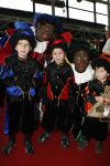 Rotterdam 25 november 2007
Mariska Bauer met zoons Frans Christian  Jan en schoonmoeder bij het feest van sinterklaas in ahoy.