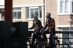 Amsterdam 20 maart 2009
Cor Bakker met zijn nieuwe vriendin op de fiets in Amsterdam.
Peter Smulders bv