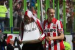 Arnhem, 20 April 2008 Kompetitiewedstrijd Vitesse-PSV, eindstand 0-1 Seizoen 2007/2008
PSV Landskampioen en wordt er dus feest gevierd
Danko Lazovic is blij met de 0-1 en dus het kampioenschap en toont zijn ondershirt met het opschrift 