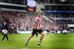 Eindhoven, 23 September 2007 Seizoen 2007/2008 Kompetitewedstrijd PSV-Feyenoord, eindstand 4-0
Danko Lazovic is blij met een doelpunt
