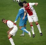 Amsterdam, 30 Januari 2008 Kompetitiewedstrijd AJAX-PSV, eindstand 0-2
Seizoen 2007/2008
Danko Lazovic in duel met Jan Vertonghen en John Heitinga