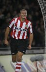 Eindhoven, 20 Oktober 2007
Kompetitiewedstrijd PSV-VVV, eindstand 3-1
Seizoen 2007/2008
Danny Koevermans heeft fescoord en wordt gefeliciteerd door zijn ploeggenoten