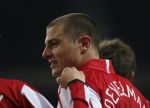 Eindhoven, 20 Oktober 2007
Kompetitiewedstrijd PSV-VVV, eindstand 3-1
Seizoen 2007/2008
Danny Koevermans heeft fescoord en wordt gefeliciteerd door zijn ploeggenoten