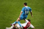 Amsterdam, 30 Januari 2008 Kompetitiewedstrijd AJAX-PSV, eindstand 0-2
Seizoen 2007/2008
Danny Koevermans in duel met Jan Vertonghen