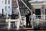 Amsterdam 1 februari 2008
Dennis v d Geest probeert aandacht te krijgen voor 