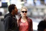 Amsterdam Schiphol 1 mei 2009
Doutzen Kroes heeft samen met haar vriend Greg Andrews Koninginnedag 2009 gevierd in Amsterdam. Zij vloog de volgende dag naar het Filmfestival in 
Cannes (Fr.)