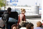 Amsterdam Schiphol 1 mei 2009
Doutzen Kroes heeft samen met haar vriend Greg Andrews Koninginnedag 2009 gevierd in Amsterdam. Zij vloog de volgende dag naar het Filmfestival in 
Cannes (Fr.)