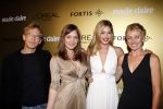 Amsterdam 15 november 2007
Doutzen Kroes wint award voor beste vrouwelijke model georganiseerd door Marie Claire. Haar ouders en zus waren erbij.