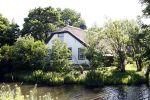 Breukelen 20 mei 2008
Nieuwe huis  van Dyanne Beekman  aan het water.