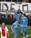 Amsterdam, 30 Januari 2008 Kompetitiewedstrijd AJAX-PSV, eindstand 0-2
Seizoen 2007/2008
Dzsudzsak heeft PSV op 0-1 gebracht en wordt gefeliciteerd door zijn ploeggenoten Otman Bakkal, Danko Lazovic en Dirk Marcellis