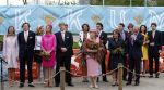 Makkum en Franeker30 april 2008
Koninginnedag 2008 met Koningin Beatrix Prins Willem Alexander Friso Constantijn Maurits Floris Pieter Christiaan Pieter v Vollenhoven en de prinsessen Maxima Laurentien Mabel Aimee Anita Margriet en Marilene. Ed Nijpels met zijn vrouw
Peter Smulders bv