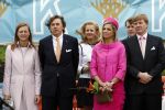 Makkum en Franeker30 april 2008
Koninginnedag 2008 met Koningin Beatrix Prins Willem Alexander Friso Constantijn Maurits Floris Pieter Christiaan Pieter v Vollenhoven en de prinsessen Maxima Laurentien Mabel Aimee Anita Margriet en Marilene.Ed Nijpels met zijn vrouw
Peter Smulders bv