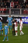 Amsterdam, 30 Januari 2008 Kompetitiewedstrijd AJAX-PSV, eindstand 0-2
Seizoen 2007/2008
Trieste afgang voor Edgar Davids die enkele minuten voor tijd door een harde charge ROOD kreeg van Jan Wegereef