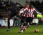 Eindhoven, 8 December 2007 Kompetitie PSV-Roda JC, eindstand 2-4 Seizoen 2007/2008
Edison Mendez in duel met Kah