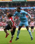 Eindhoven, 13 April 2008 Kampioenswedstrijd PSV-FC Twente, eindstand 1-1 Seizoen 2007/2008. PSV daardoor nog niet kampioen.
Edson Braafheid in duel met Jefferson Farfan