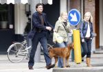 Amsterdam 11 september 2007
Edwin de Roy v Zuijdewijn met zijn hond wandelend op straat.