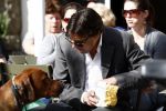 Amsterdam 22 april 2009
Edwin de Roy van Zuidewijn met zijn hond aan het wandelen en op terras bij Wildschut.
Peter Smulders bv