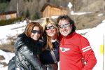 Fiss 28 februari 2008
Estelle Gullit en Joelle en Maxim op wintersport/ skivakantie in Fiss. Ruud is er niet bijn vanwege trainingskamp LA Galaxy waar hij trainer is. Estelle en Leontine en Marco Borsato
Peter Smulders bv