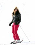 Fiss 28 februari 2008
Estelle Gullit en Joelle en Maxim op wintersport/ skivakantie in Fiss. Ruud is er niet bijn vanwege trainingskamp LA Galaxy waar hij trainer is.
Peter Smulders bv